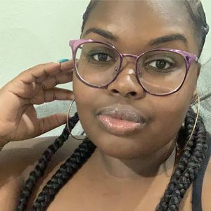 Meet your Posher, Loren